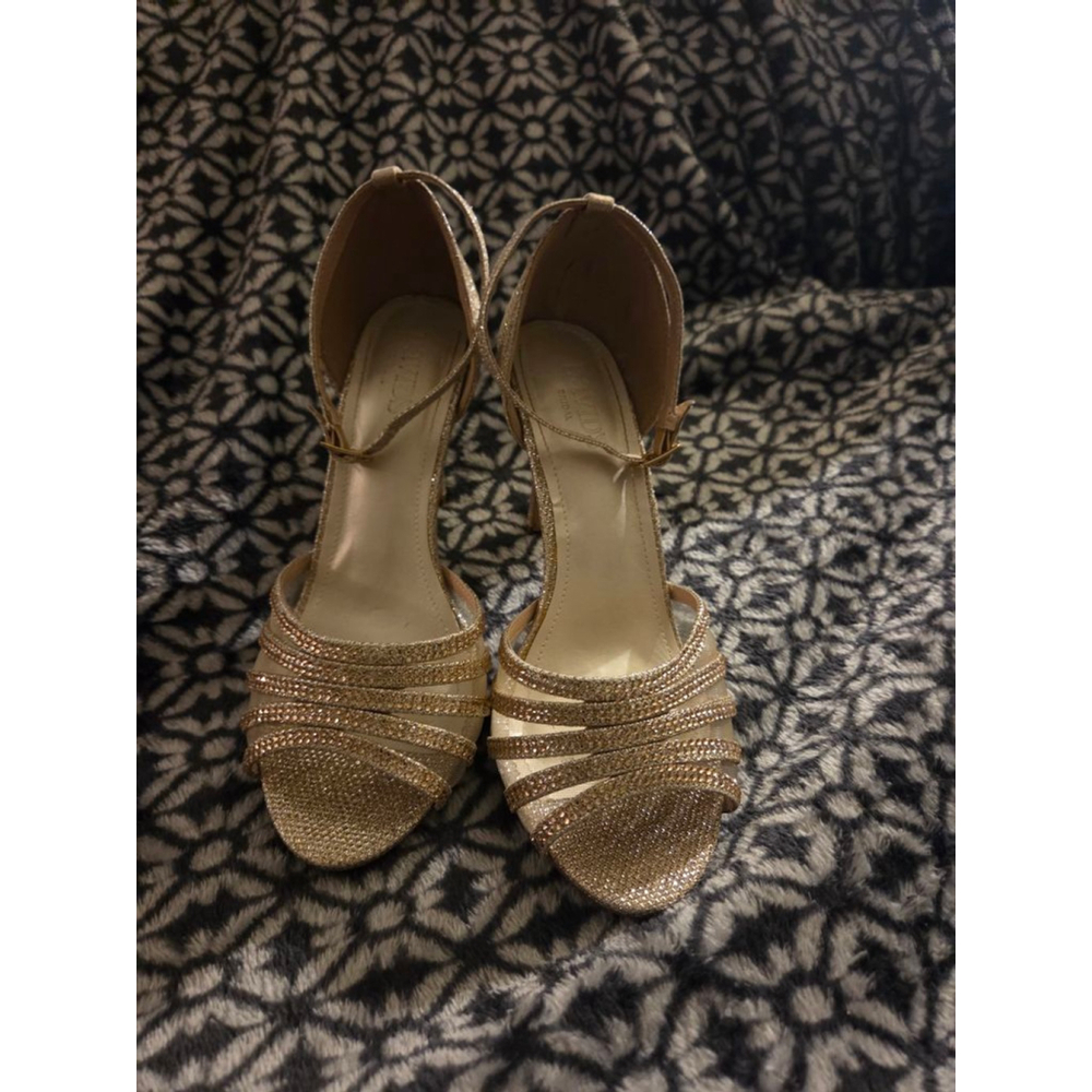 Women's David's Bridal‎ Gold Glitter Heels Size 8